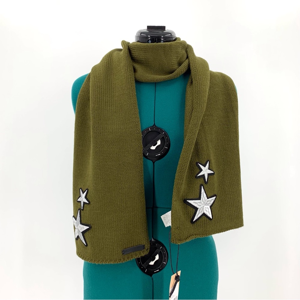 Rebecca Minkoff NWT Dark Olive Green Knit Scarf with Star Patches, One Size